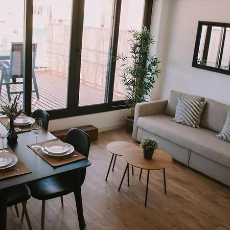 Penthouse With Terrace And Views *